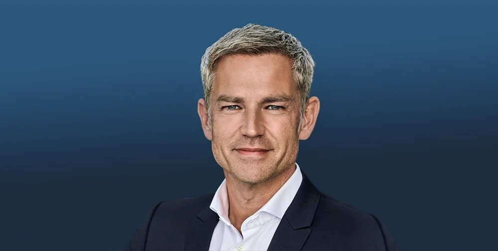 Chase-Buchanan-Private-Wealth-Management-Group-CEO-Lee-Eldridge-on-Growth-Trust-and-Simplifying-Financial-Advice-for-Expats-1000x504-2