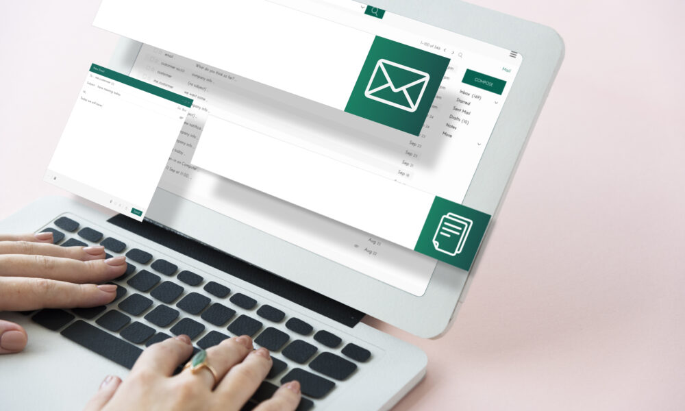 e-mail-global-communications-connection-social-networking-concept-1-1000x600-3